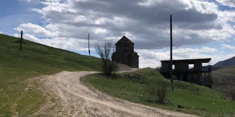 Կնորոգվեն Ոսկեպարի Սբ Աստվածածին եկեղեցու տանիքածածկերը