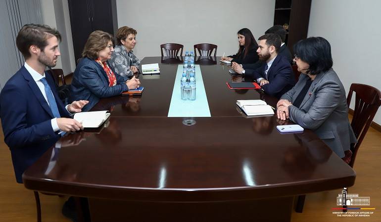 Վահան Կոստանյանը հանդիպել է Միգրացիայի միջազգային կազմակերպության գլխավոր տնօրենի տեղակալի հետ