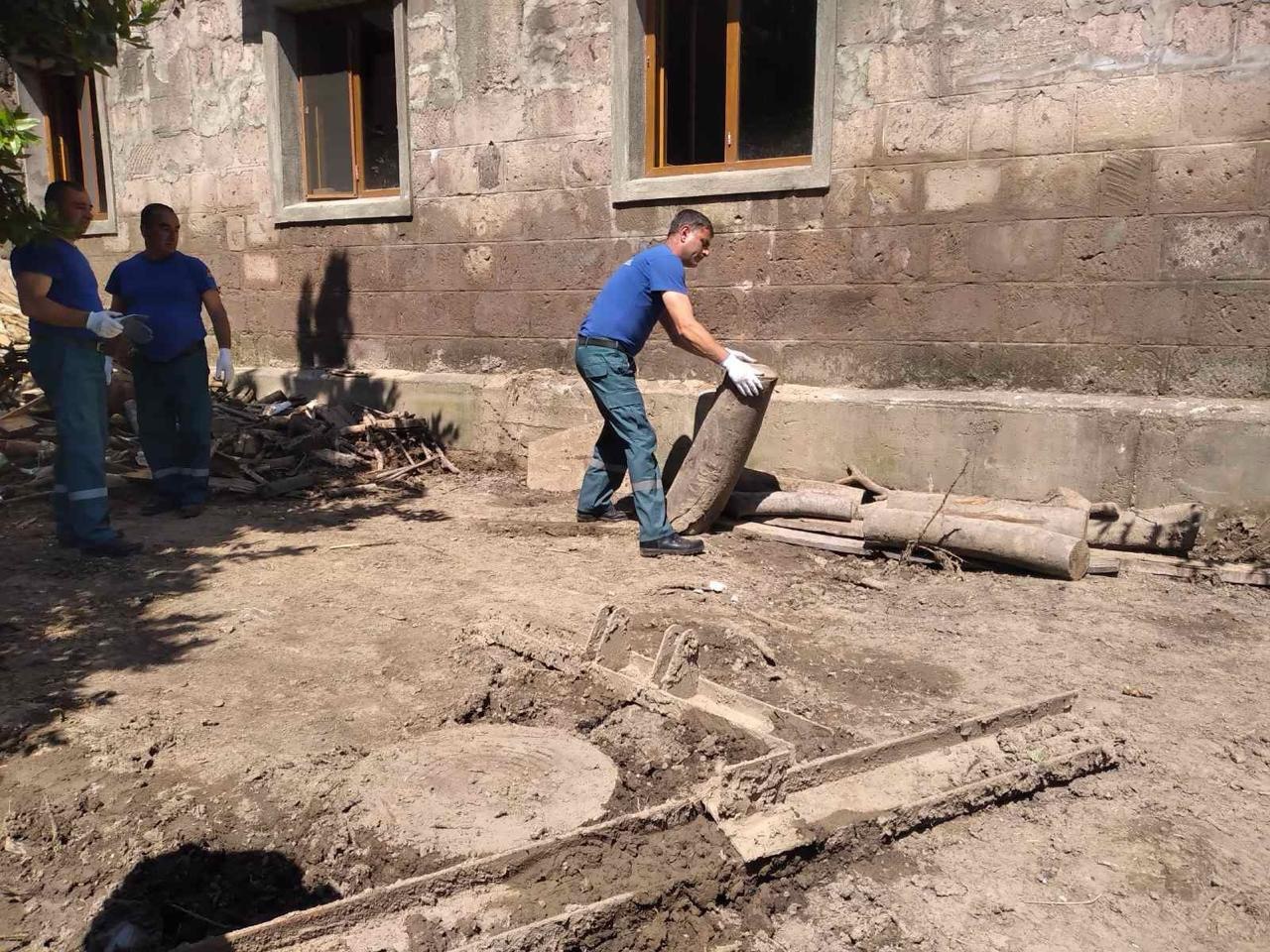 Աշխատանքներն աղետի գոտում շարունակվում են. ՆԳՆ ՓԾ-ն լուսանկարներ է հրապարակել