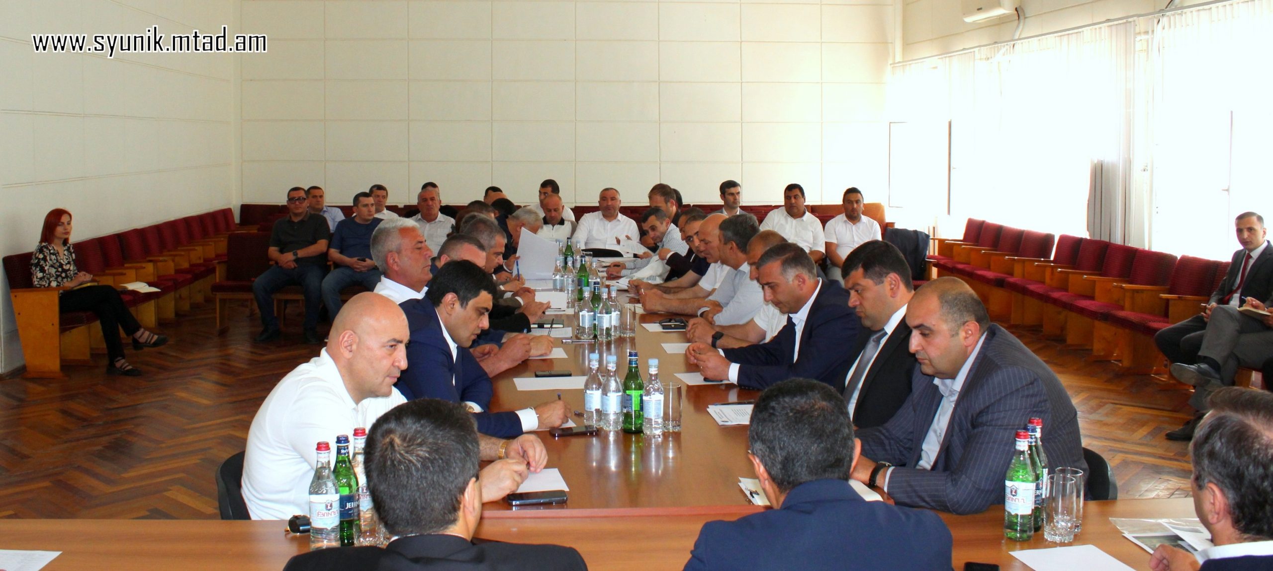 Քննարկվել են Սյունիքում պետական միջոցներով իրականացվող դպրոցաշինության ծրագրերը