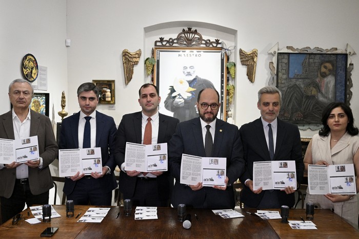 Արայիկ Հարությունյանը մասնակցել է «Աշխարհահռչակ հայեր. Սերգեյ Փարաջանովի ծննդյան 100-ամյակ» թեմայով նամականիշերի մարման արարողությանը