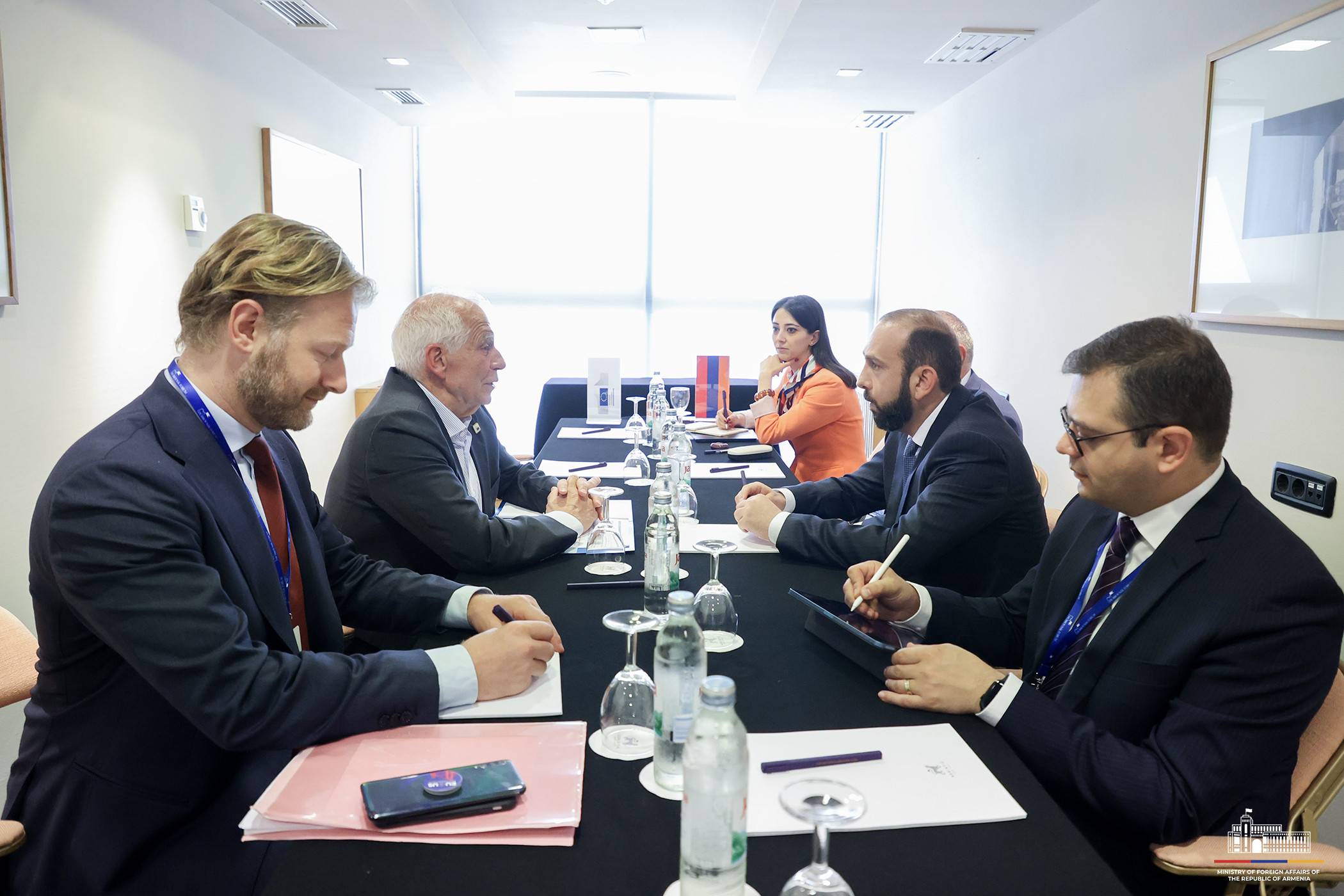 Արարատ Միրզոյանը Բորելի հետ հանդիպմանը ընդգծել է Հայաստանի և Ադրբեջանի միջև խաղաղության պայմանագրի կնքման անհրաժեշտությունը