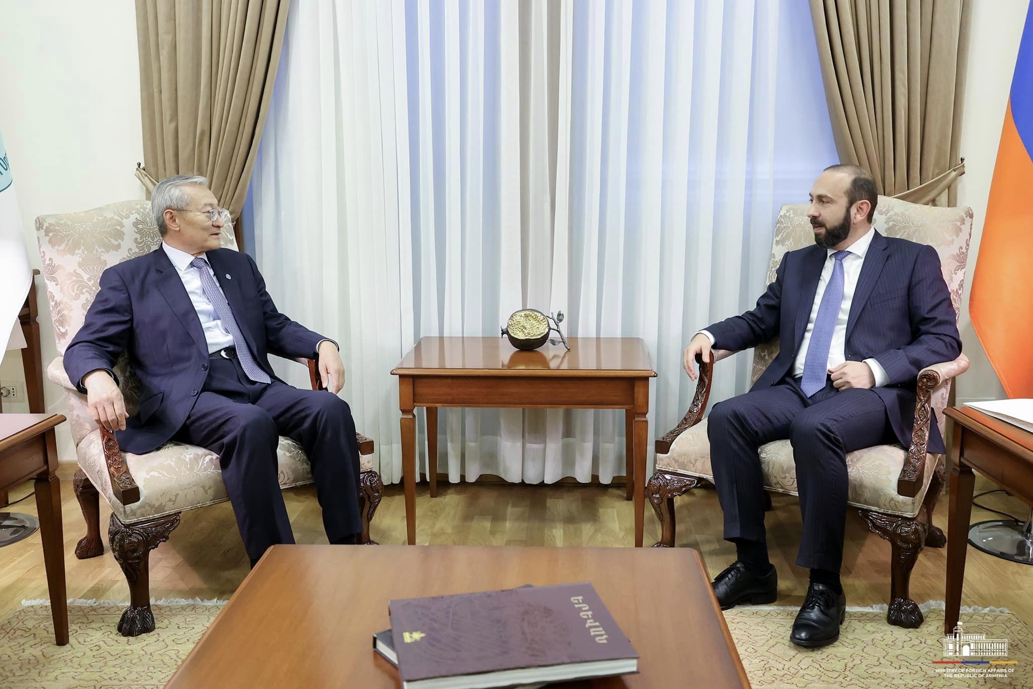 Արարատ Միրզոյանը առանձնազրույց է ունեցել Շանհայի համագործակցության կազմակերպության գլխավոր քարտուղարի հետ