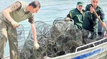Սևանա լճից դուրս է բերվել ապօրինի տեղադրված 173 խեցգետնաորսիչ և 19 ձկնորսական ցանց. ՇՄՆ
