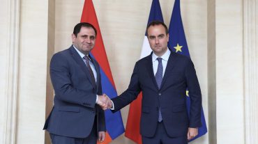 Սուրեն Պապիկյանը հանդիպել է Ֆրանսիայի զինված ուժերի   նախարարի հետ