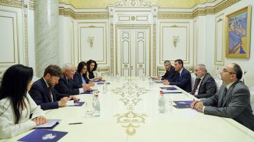Նիկոլ Փաշինյանը հյուրընկալել է Ֆրանսիայի նախկին վարչապետ Ժան-Պիեռ Ռաֆարենին