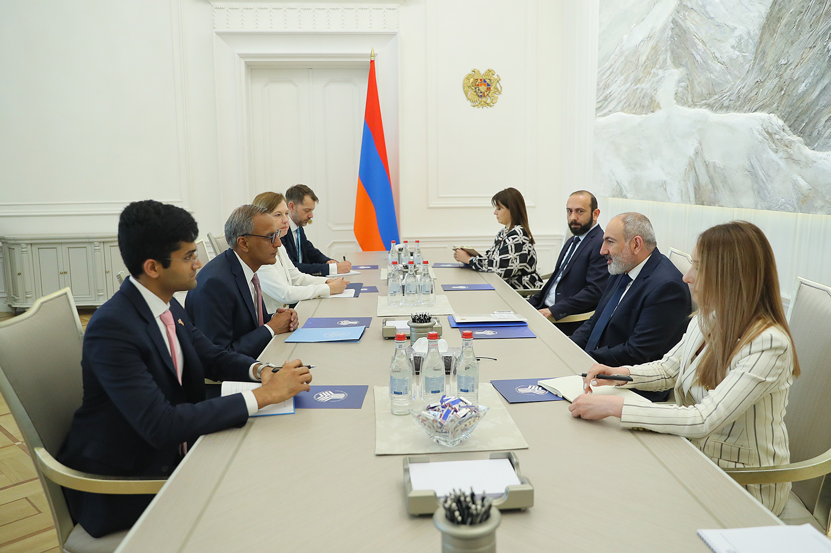 Վարչապետ Փաշինյանն ընդունել է ԱՄՆ Պետքարտուղարի տեղակալ Ռիչարդ Վերմային