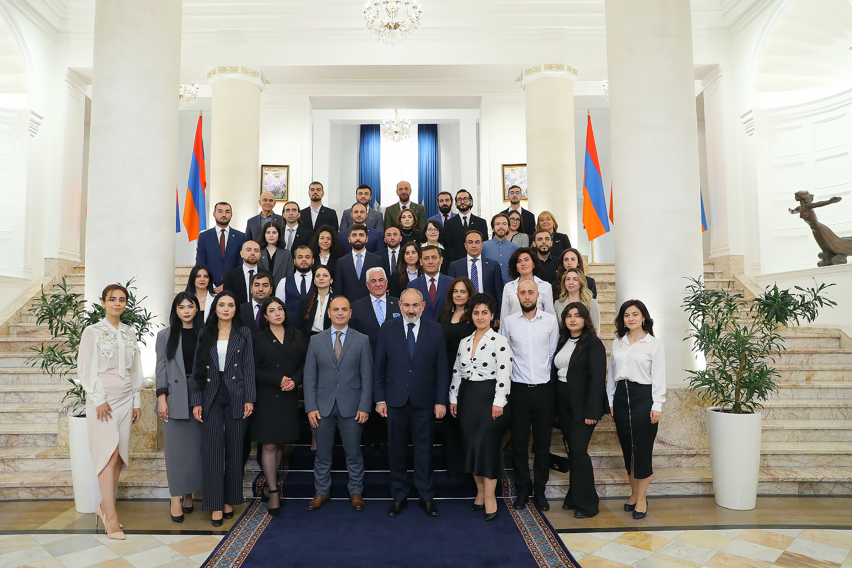 Վարչապետն ընդունել է «իԳործ» ծրագրի մասնակիցներին