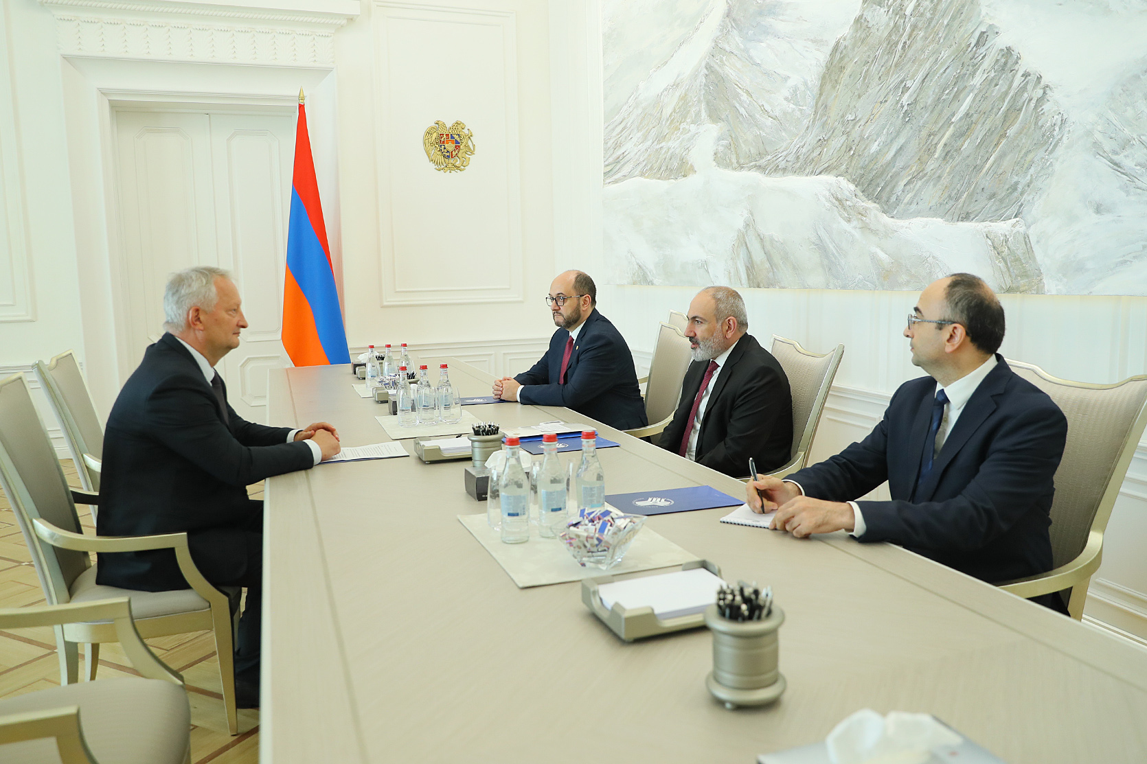 Վարչապետը հրաժեշտի հանդիպում է ունեցել Գերմանիայի դեսպանի հետ