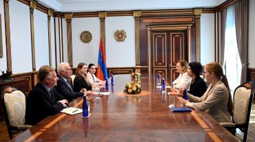 Վահագն Խաչատուրյանն ընդունել է ԱՄՆ քաղաքային և նահանգային դիվանագիտության հատուկ ներկայացուցիչ, դեսպան Նինա Հաչիգյանին