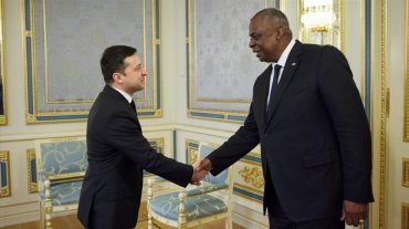 Ուկրաինայի նախագահը Սինգապուրում հանդիպել է Պենտագոնի ղեկավարի հետ