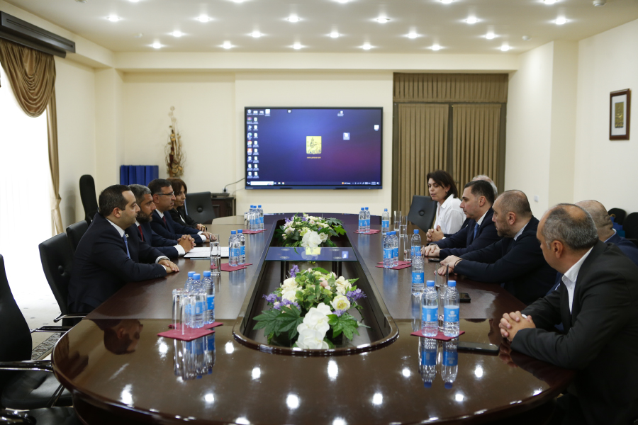 Թբիլիսիի քաղաքային խորհրդի նախագահի գլխավորած պատվիրակությունը հյուրընկալվել է Երևանի քաղաքապետարանում