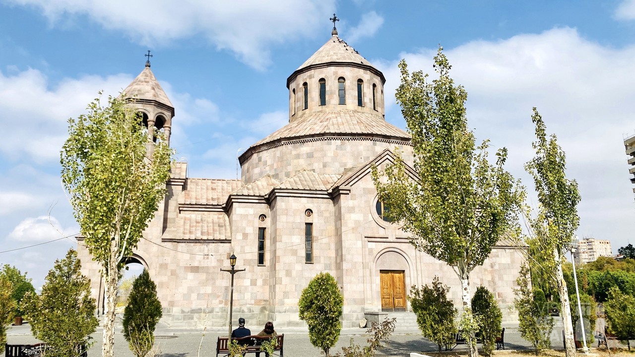 Նոր Նորք վարչական շրջանի Սուրբ Սարգիս եկեղեցու և Դավիթ Բեկի փողոցի միջնամասում հիմնվում է հանգստի նոր գոտի