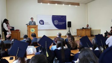 Վահե Հովհաննիսյանը ներկա է գտնվել ԵՊՀ տնտեսագիտության և կառավարման ֆակուլտետի շրջանավարտների դիպլոմների հանձնման պաշտոնական արարողությանը