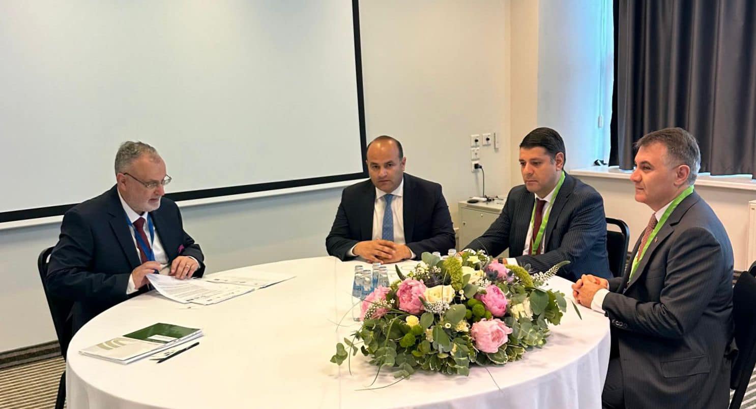 Նախարար Մկրտչյանը հանդիպել է Եվրոպայի խորհրդի Տեղական և տարածքային իշխանությունների կոնգրեսի նախագահ Մարկ Քոլսի հետ