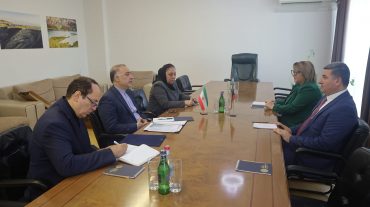Գնել Սանոսյանը և Իրանի դեսպանն ընդգծել են Իրան-Հայաստան երրորդ էլեկտրահաղորդման գծի շինարարության շուտափույթ ավարտելու անհրաժեշտությունը