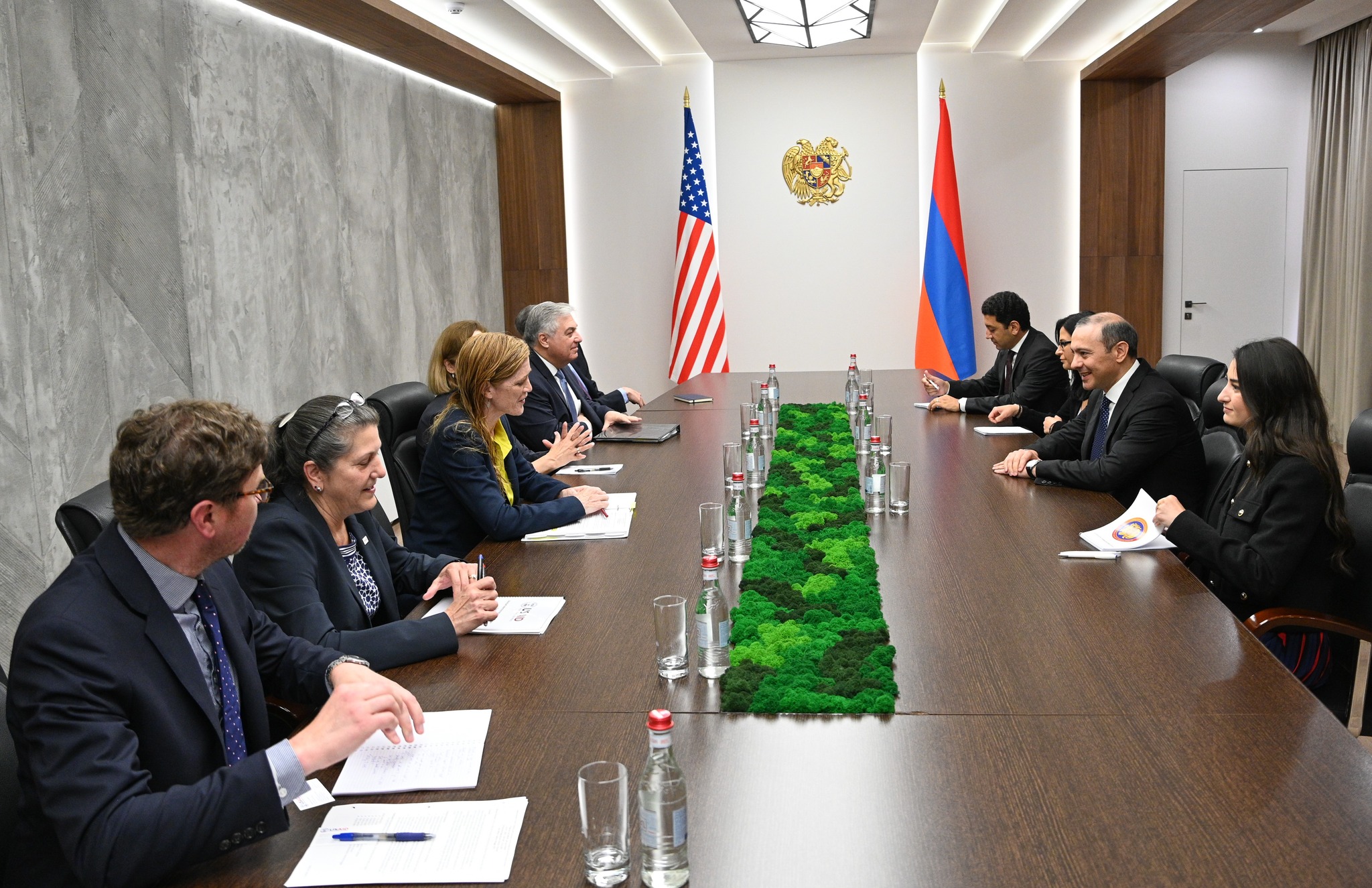 Արմեն Գրիգորյանը և Սամանթա Փաուերը քննարկել են Ադրբեջանի էթնիկ զտման քաղաքականության արդյունքում ստեղծված հումանիտար իրավիճակը
