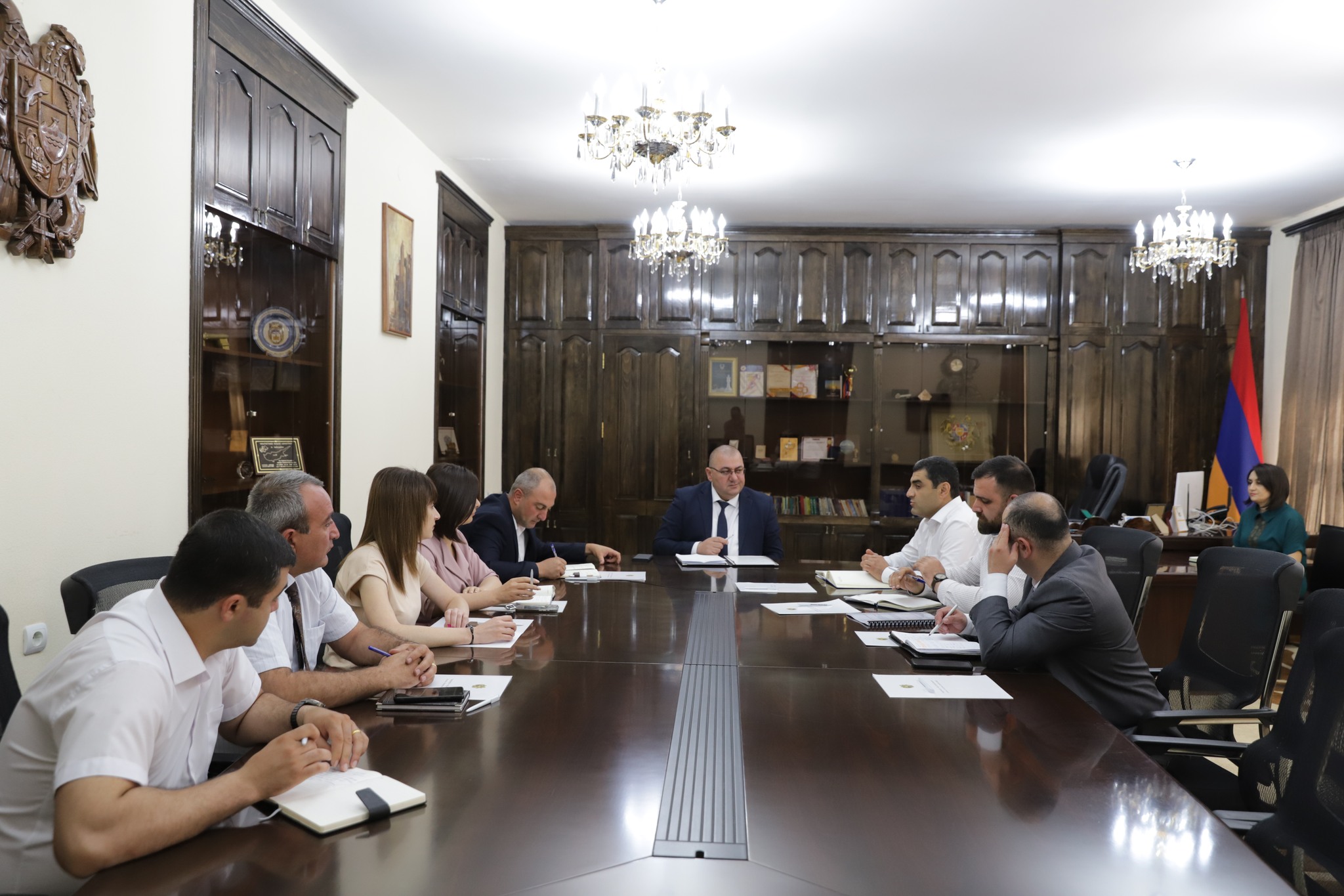 Շիրակի մարզպետն ընդունել է Հայաստանի վերականգնվող էներգետիկայի և էներգախնայողության հիմնադրամի ներկայացուցիչներին