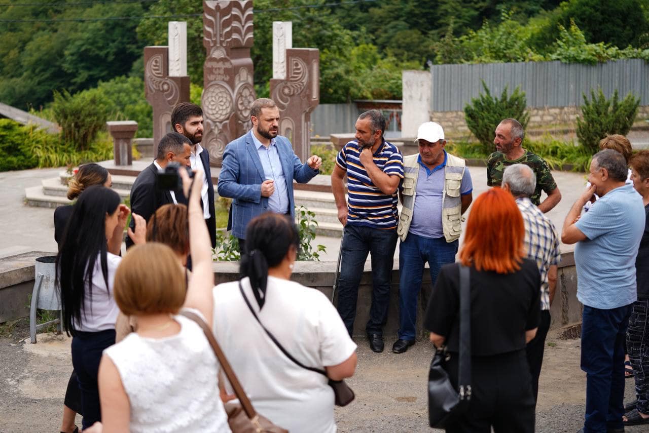 «Պետությունը մշտապես սահմանամերձ համայնքների բնակիչների կողքին է». Գևորգ Պապոյանը այցելել է Սյունիքի մարզի մի շարք համայնքներ