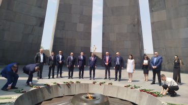 Թբիլիսիի քաղաքային խորհրդի նախագահ Գիորգի Տղեմալաձեն այցելեց Հայոց ցեղասպանության հուշահամալիր