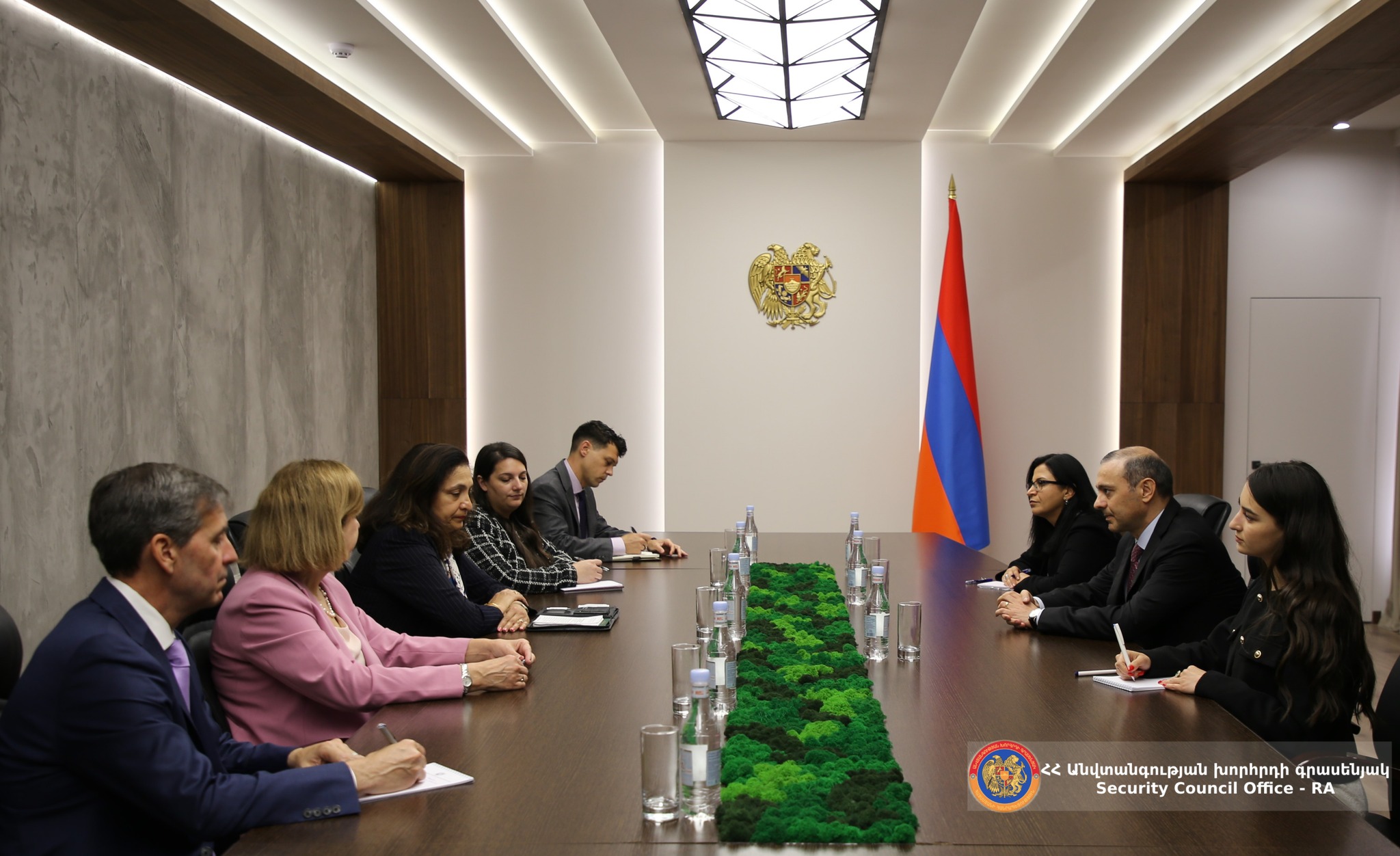Արմեն Գրիգորյանը հանդիպել է Ուզրա Զեյայի հետ