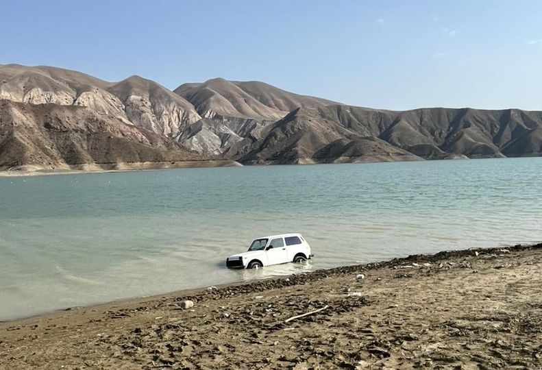 Փրկարարները ջրամբարից դուրս են բերել ավտոմեքենան