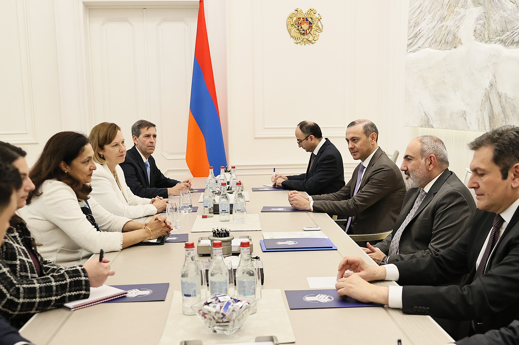 Վարչապետ Փաշինյանն ընդունել է Պետքարտուղարի տեղակալ Ուզրա Զեյային