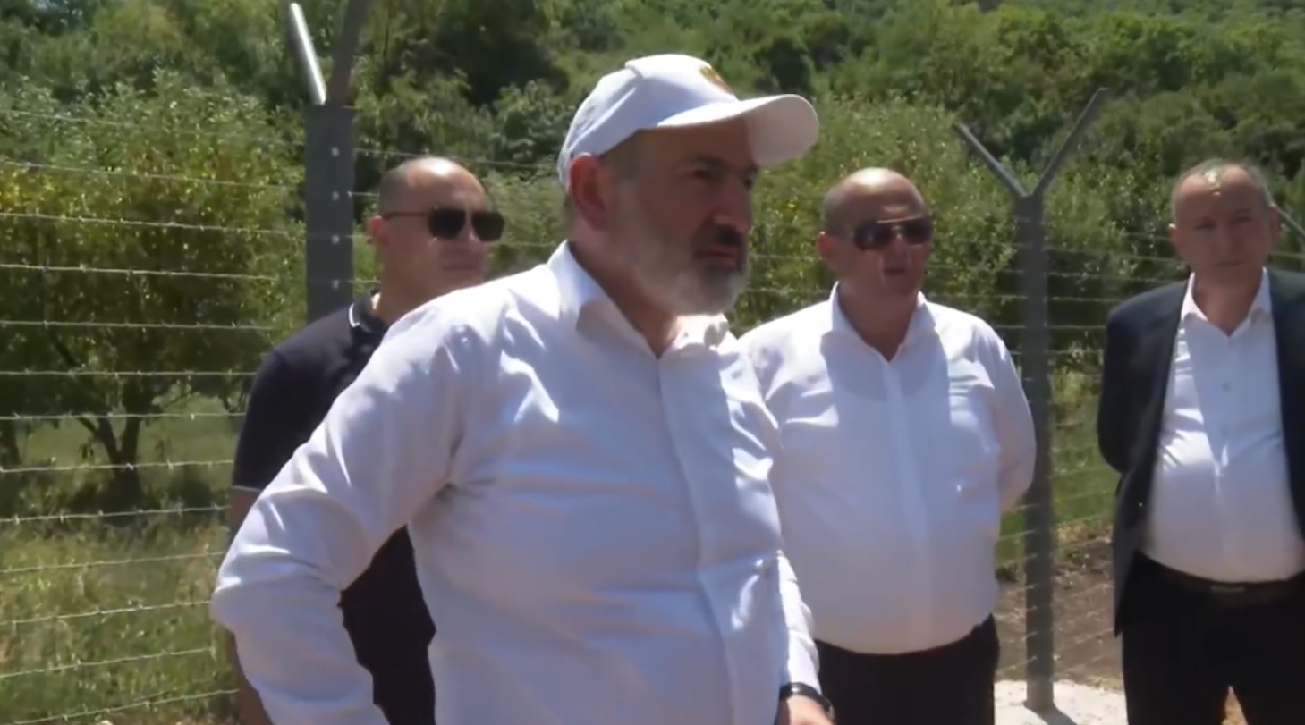 Վարչապետն այցելել է Հայաստան-Ադրբեջան պետական սահմանի Կիրանցի հատված