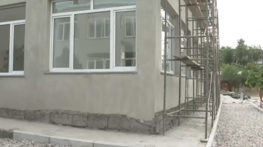 Էջմիածնում սուբվենցիոն ծրագրի շրջանակում ընթացքի մեջ են թիվ 14 «Ձնծաղիկ» մանկապարտեզի հիմնանորոգման աշխատանքները