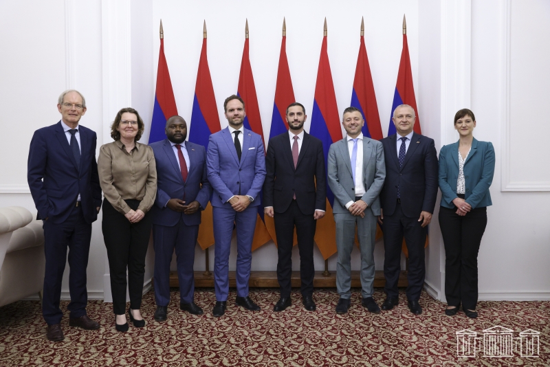 Ռուբեն Ռուբինյանն ընդունել է Նիդերլանդների խորհրդարանի Ներկայացուցիչների պալատի արտաքին հարաբերությունների մշտական հանձնաժողովի պատվիրակությանը