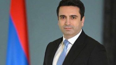 Ազգային ժողովն իր գործունեության ճանապարհին ջանք չի խնայելու ձեր կյանքն առավել բարեկեցիկ դարձնելու համար. Ալեն Սիմոնյանի շնորհավորական ուղերձը