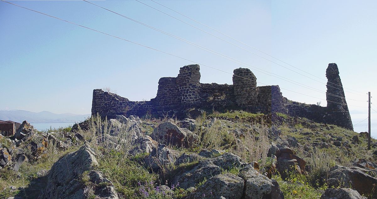 Կստեղծվեն «Երերույք», «Հին Խնձորեսկ», «Բերդկունք ամրոց» և «Նորատուսի խաչքարեր» պատմամշակութային արգելոցներ. Կառավարության որոշումը