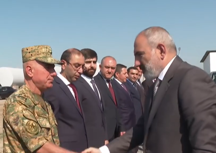 Փաշինյանը Արարատի մարզում այցելել է «Էլարթ ագրո»-ի հիմնած ինտենսիվ այգի