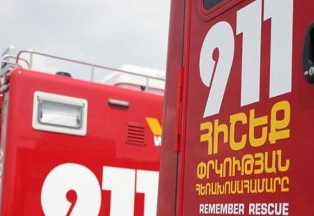 Փրկարարները Ստեփանյան փողոցի նորակառույց տներից մեկի տանիքից իջեցրել են քաղաքացուն