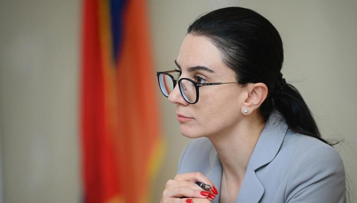 Աննա Վարդապետյանը Տավուշի մարզում այցելել է Աչաջուր բնակավայրի գրադարան