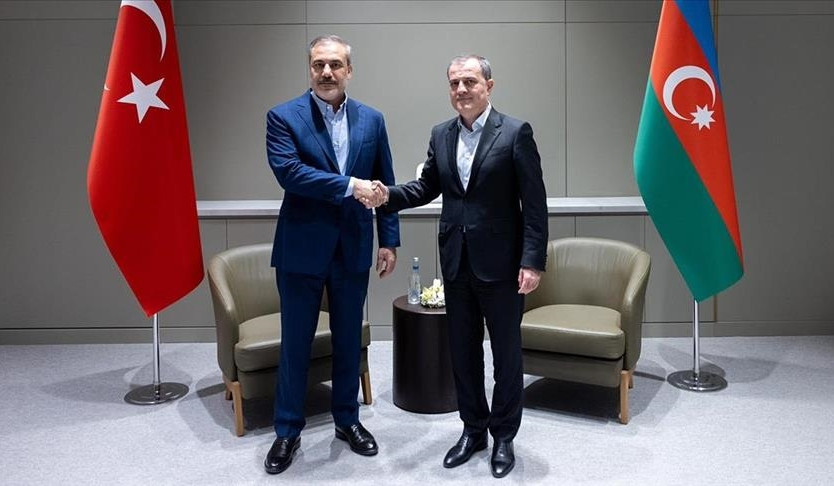 Ջեյհուն Բայրամովը և Հաքան Ֆիդանն Անկարայում կքննարկեն Երևանի և Բաքվի միջև խաղաղության պայմանագիրը