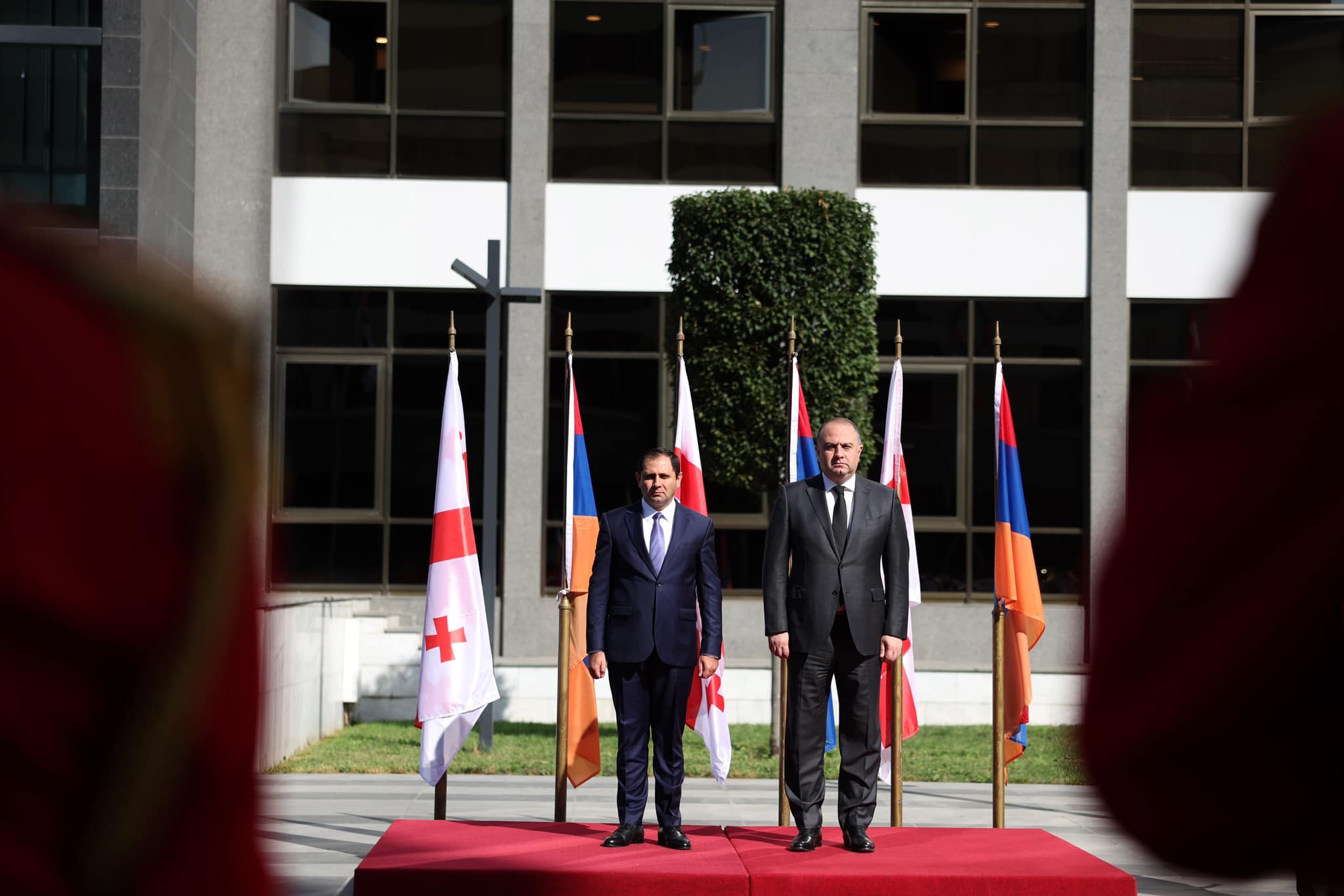 Վրաստանի պաշտպանության նախարարությունում տեղի է ունեցել Սուրեն Պապիկյանի դիմավորման հանդիսավոր արարողությունը