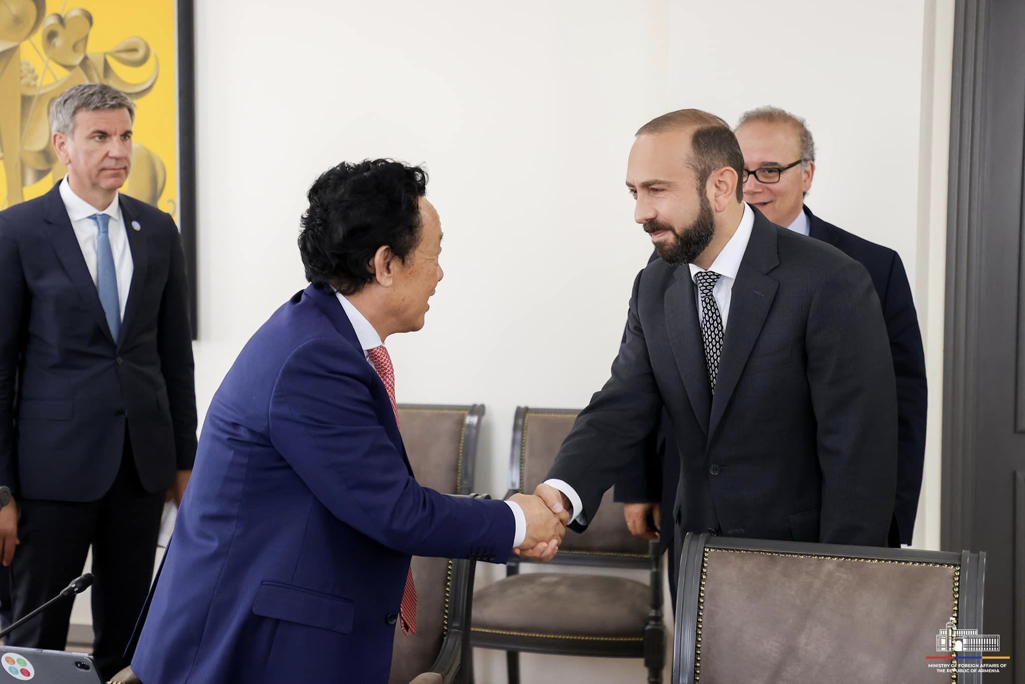 ՀՀ ԱԳ նախարար Արարատ Միրզոյանը հանդիպում է ունեցել ՄԱԿ-ի Պարենի և գյուղատնտեսության կազմակերպության գլխավոր տնօրենի հետ