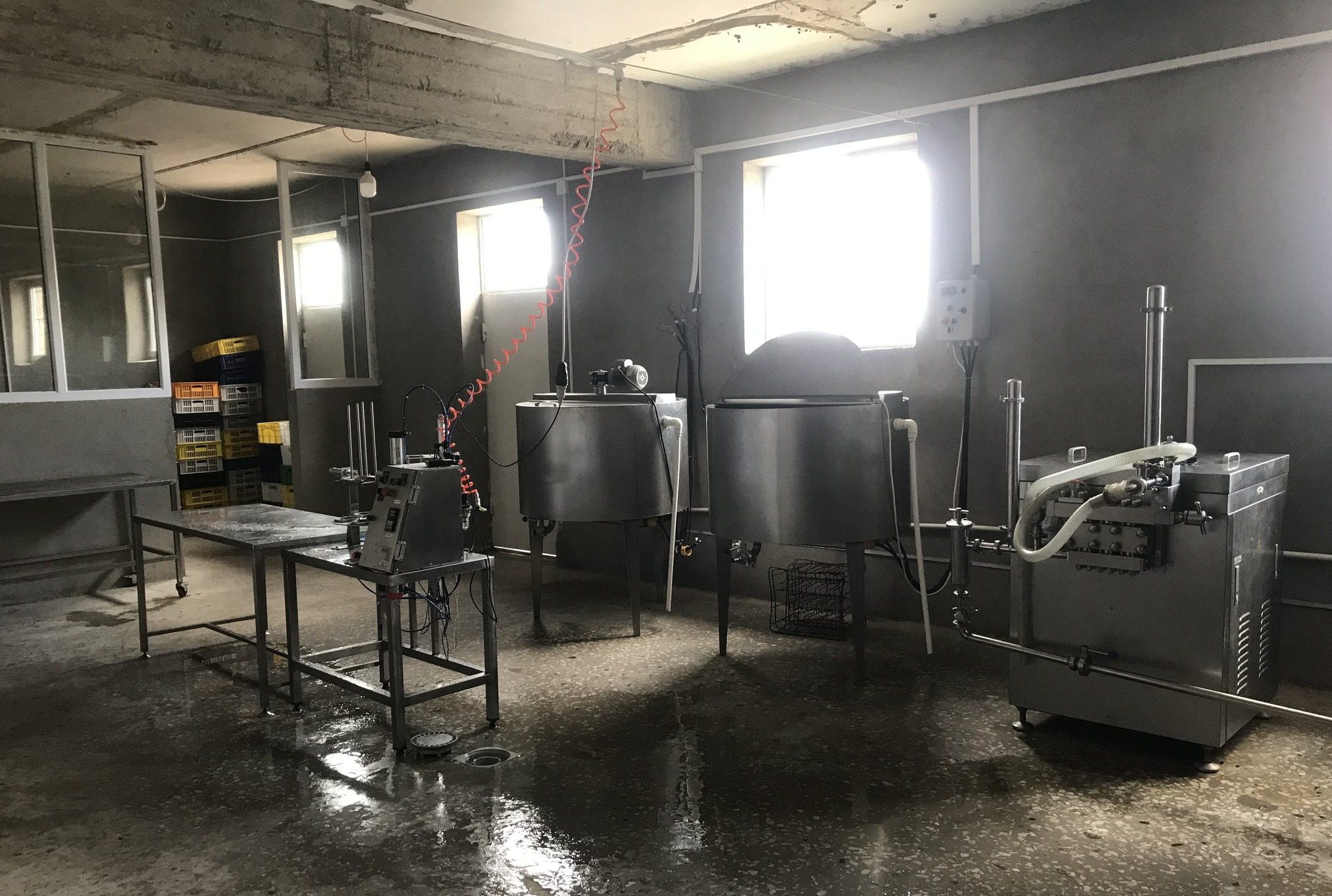 Կաթնամթերքի արտադրամասի արտադրական գործունեությունը կասեցվել է. ՍԱՏՄ