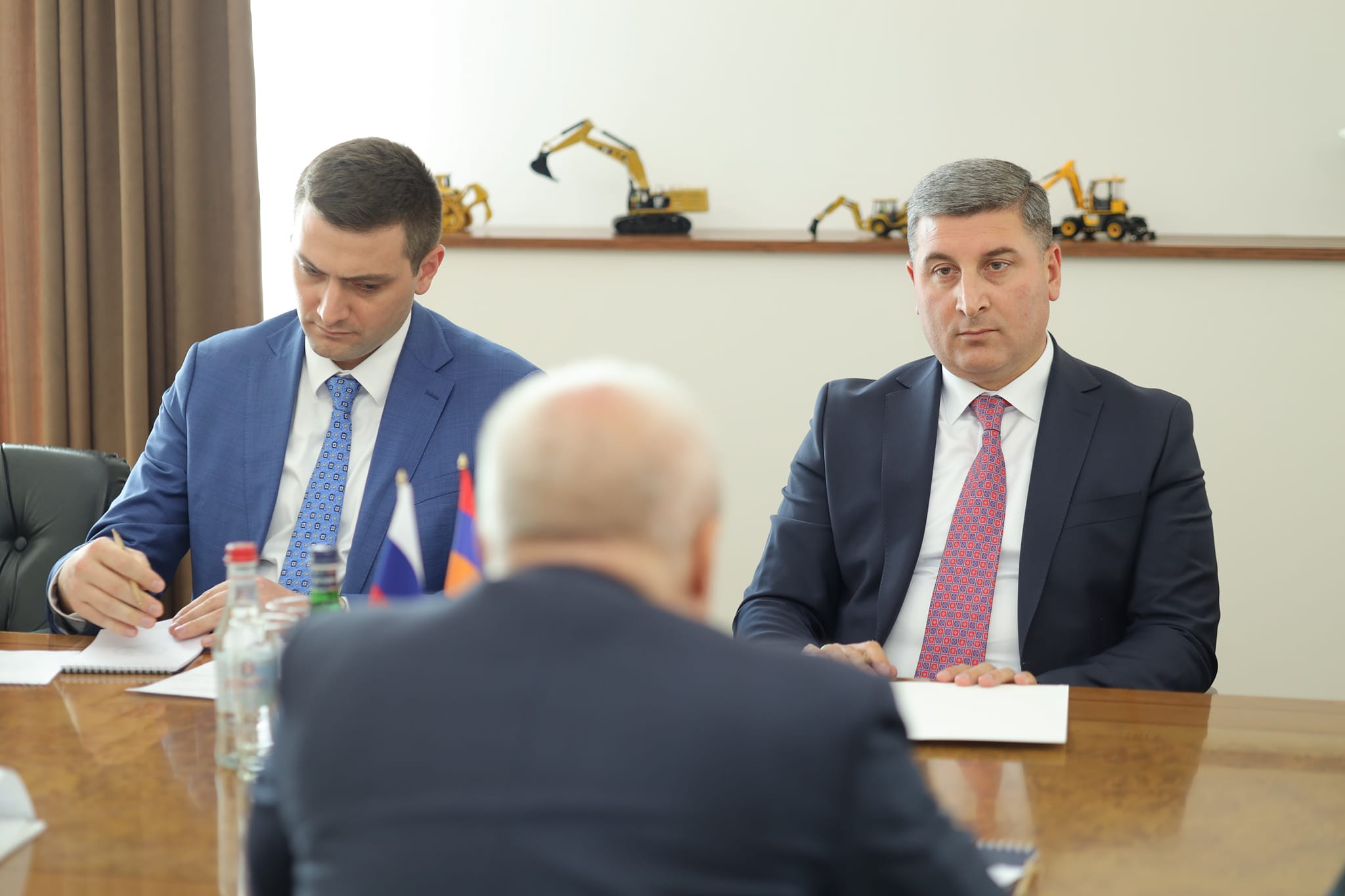 Գնել Սանոսյանը ՌԴ դեսպանի հետ քննարկել է ՀԱԷԿ-ի ժամկետի կրկնակի երկարացման հետ կապված հարցը