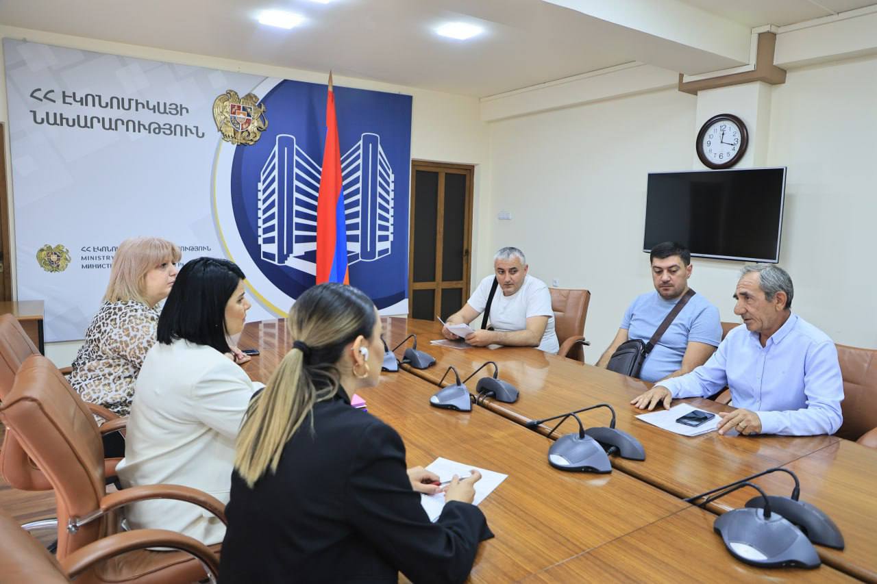 Կամարիս համայնքի բնակիչները հյուրընկալվել են Էկոնոմիկայի նախարարությունում