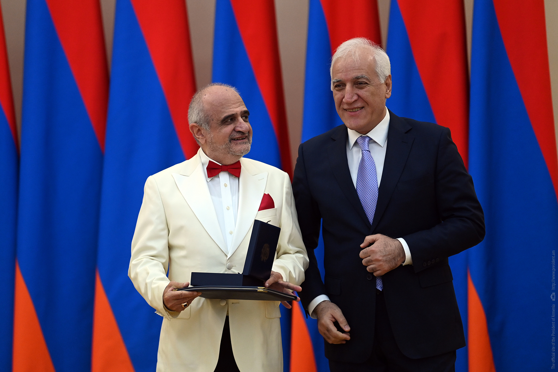 Ռեժիսոր Ռուբեն Բաբայանը պարգևատրվել է Սուրբ Մեսրոպ Մաշտոց շքանշանով