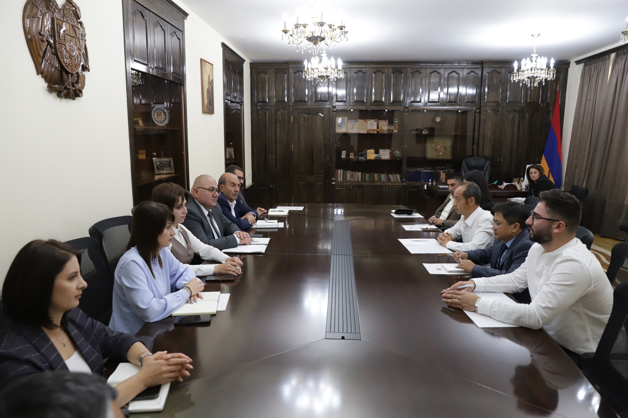Կապսի ջրամբարի կառուցապատող ընկերության գլխավոր տնօրենը հյուրընկալվել է Շիրակի մարզպետարանում
