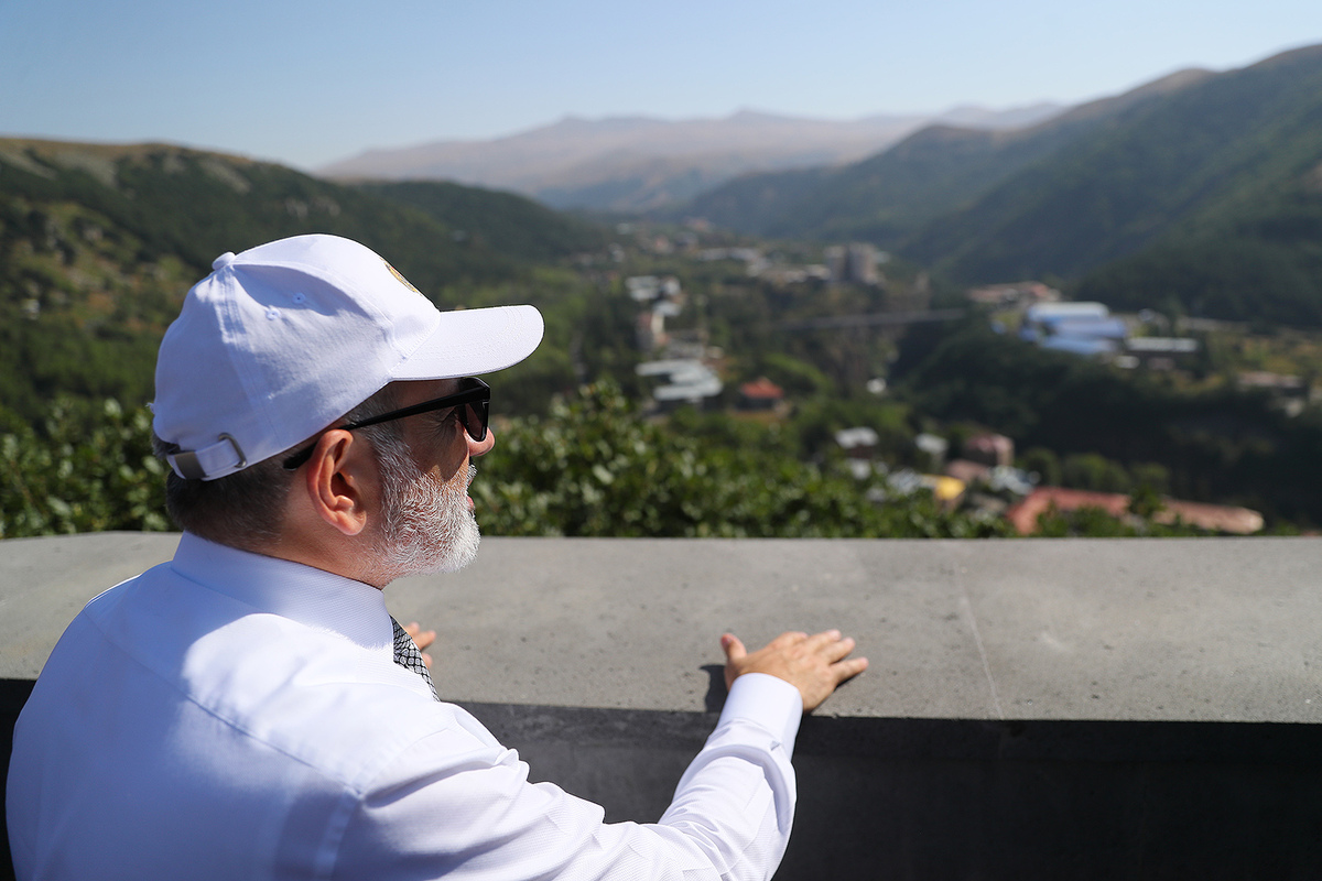 Արենիում շուրջ 2 կիլոմետր ճանապարհի հիմնանորոգման համար կառավարությունը հատկացրել է մոտ 500 մլն դրամ․ Փաշինյան