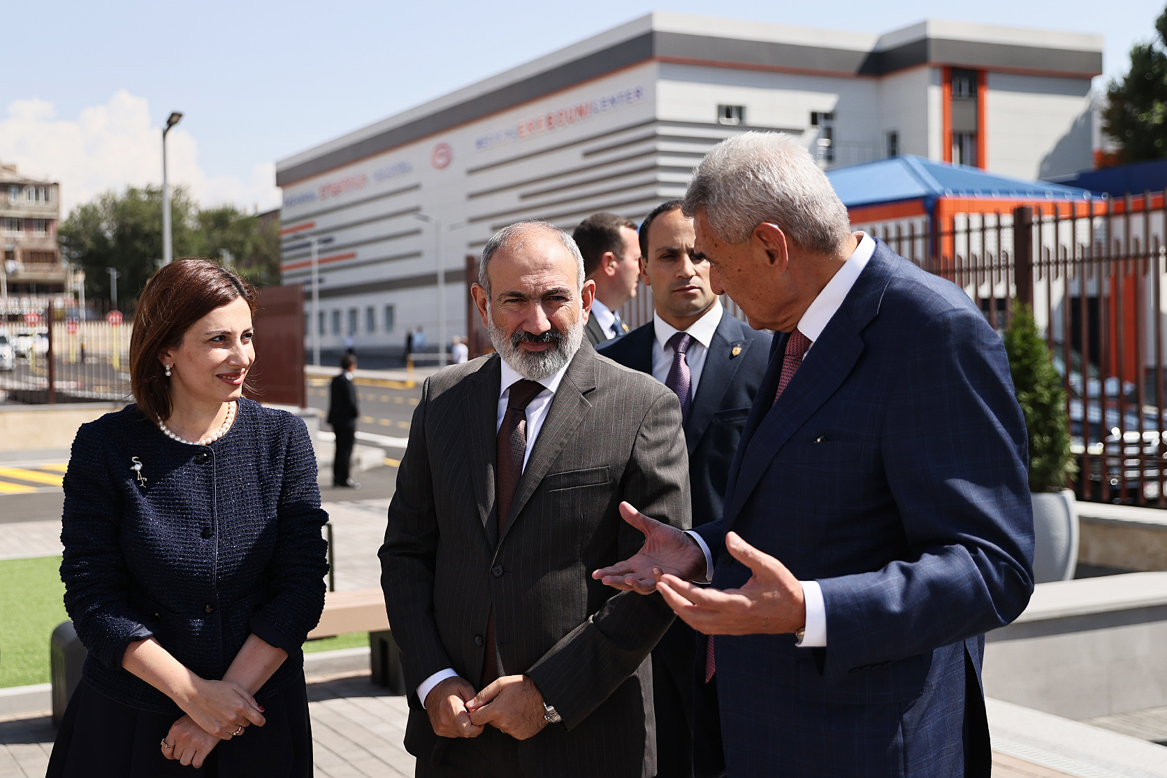 Վարչապետը ներկա է գտնվել «Էրեբունի» ռադիոթերապիայի կենտրոնի բացման արարողությանը