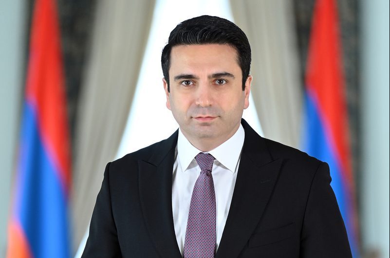Ժողովրդավարությունն արժեք է, նվաճում, պետությունների զարգացման խթան. Ալեն Սիմոնյանի ուղերձը