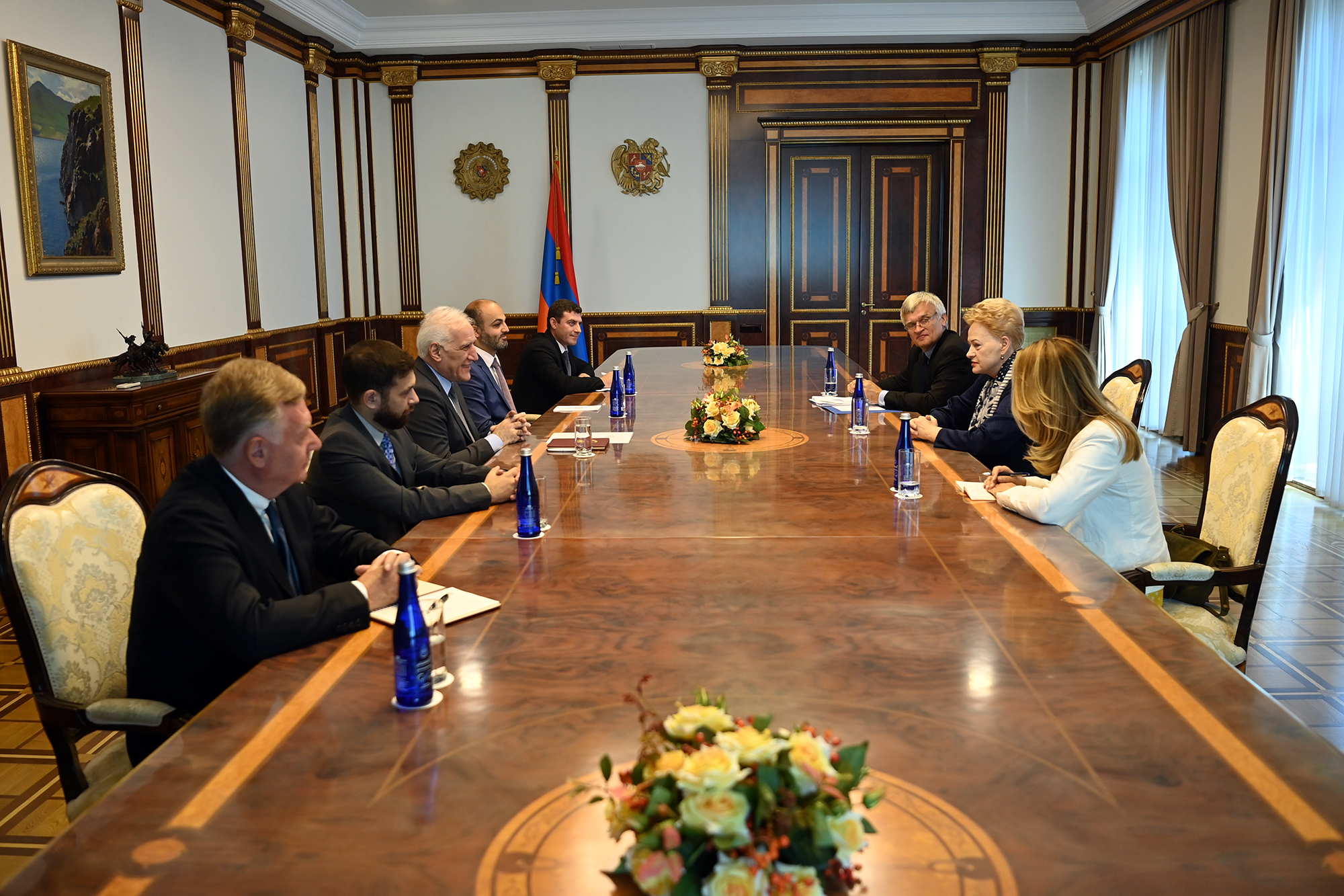 Նախագահն ընդունել է «Հայաստանի բարեկամներ» խմբի պատվիրակությանը
