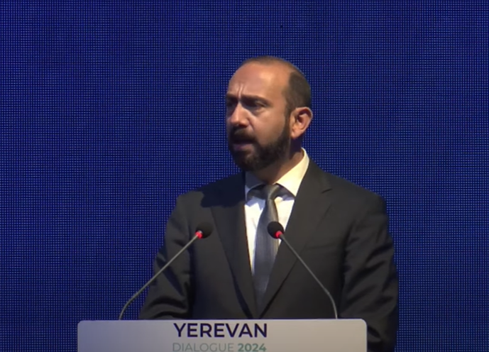 Արարատ Միրզոյանի ելույթը «Երևանյան երկխոսություն» միջազգային ֆորումին