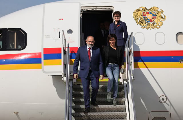 Նիկոլ Փաշինյանը տիկնոջ հետ աշխատանքային այցով մեկնել է ԱՄՆ
