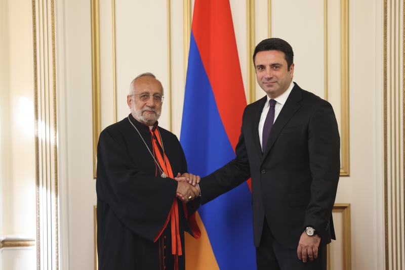 Ալեն Սիմոնյանն ընդունել է Տանն Կիլիկիո Կաթողիկե Հայոց Կաթողիկոս-Պատրիարք Ամենապատիվ և Գերերջանիկ Տեր Ռաֆայել-Պետրոս Մինասյանին